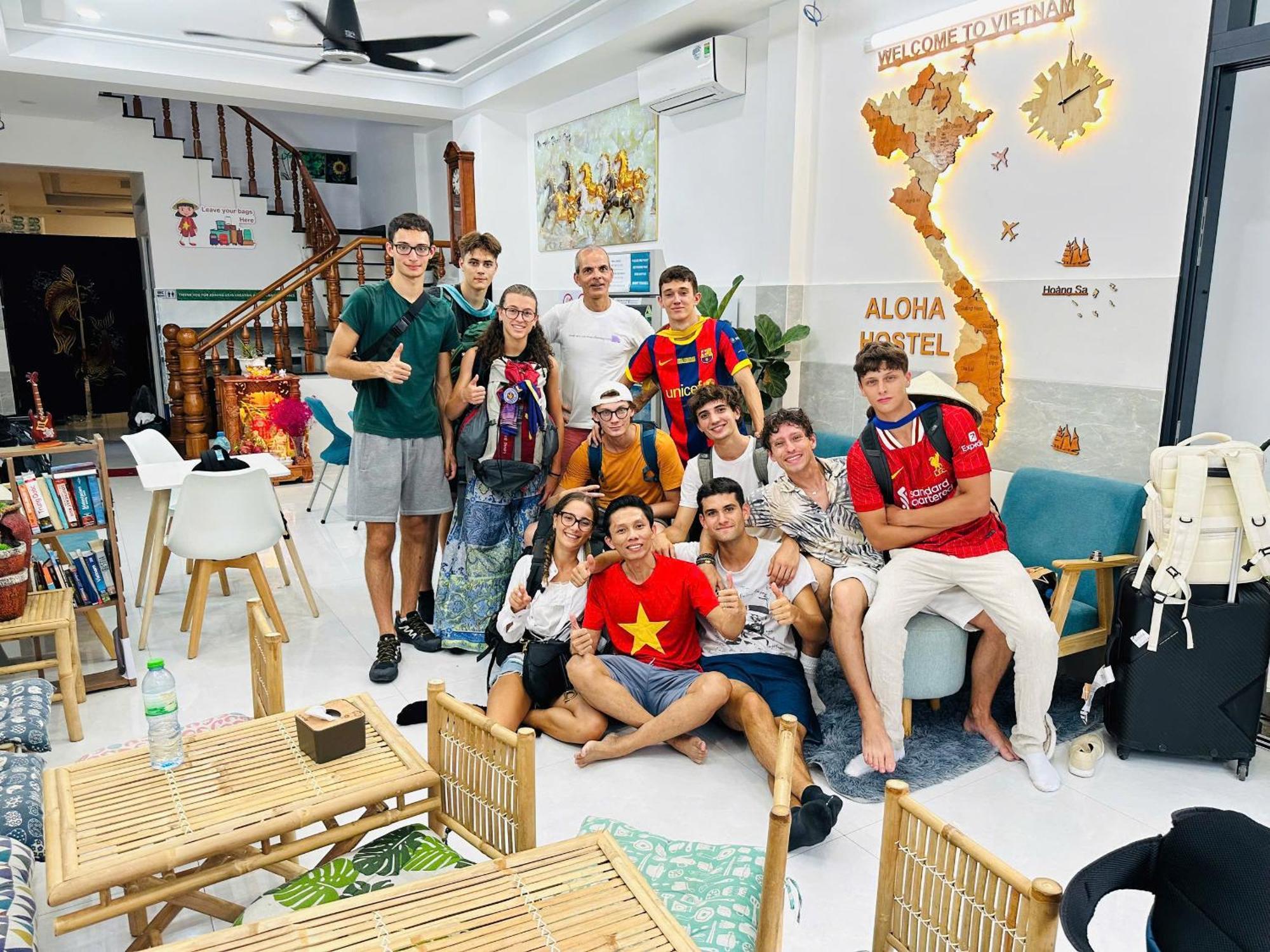 Aloha Saigon Premium Hostel By Local Travel Experts - Newly Opened, Less-Touristy Location, Spacious Rooms, Glass Shower Bathroom, Free Breakfast & Walking Tour Ho Chi Minh Zewnętrze zdjęcie