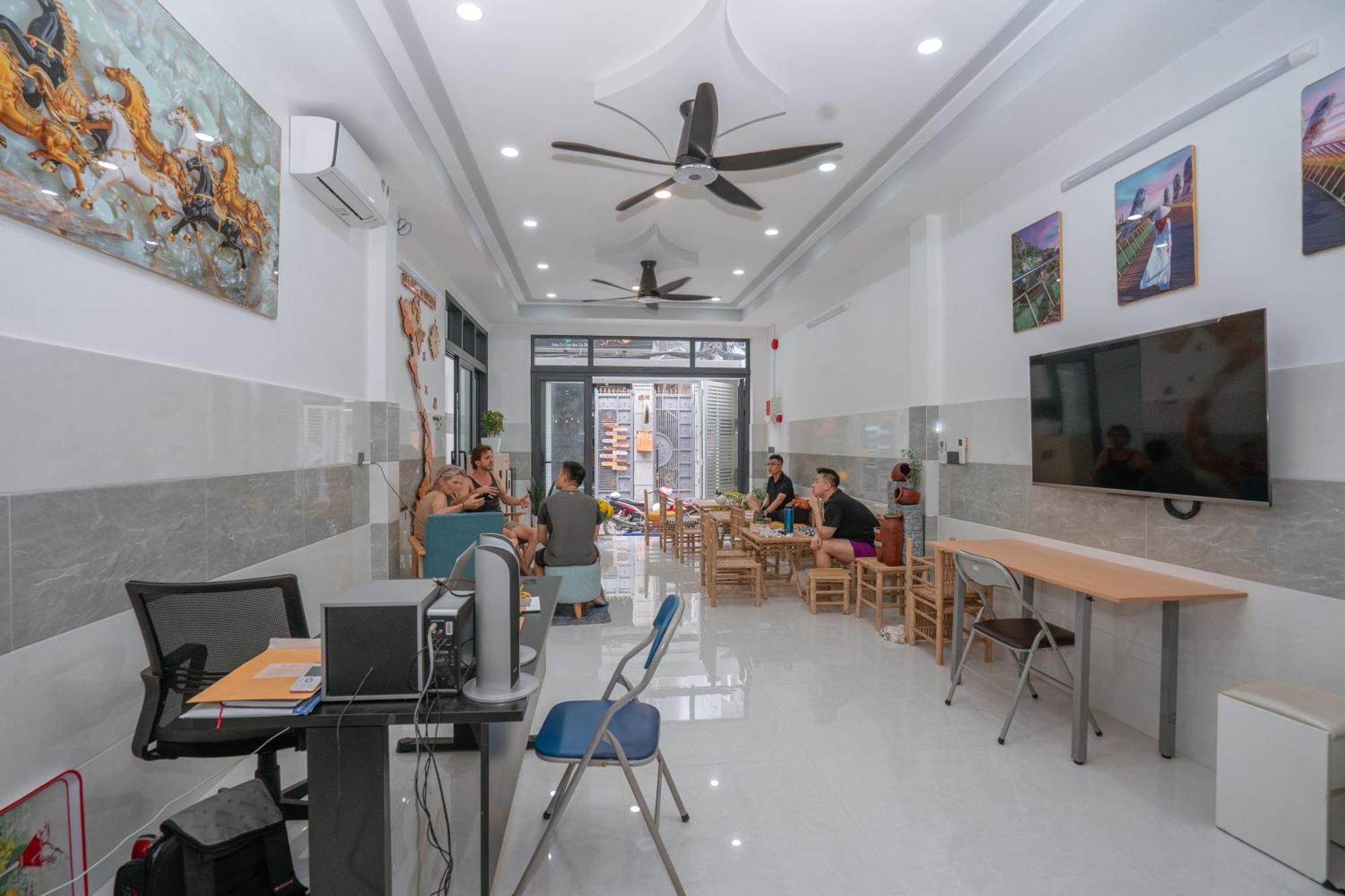 Aloha Saigon Premium Hostel By Local Travel Experts - Newly Opened, Less-Touristy Location, Spacious Rooms, Glass Shower Bathroom, Free Breakfast & Walking Tour Ho Chi Minh Zewnętrze zdjęcie